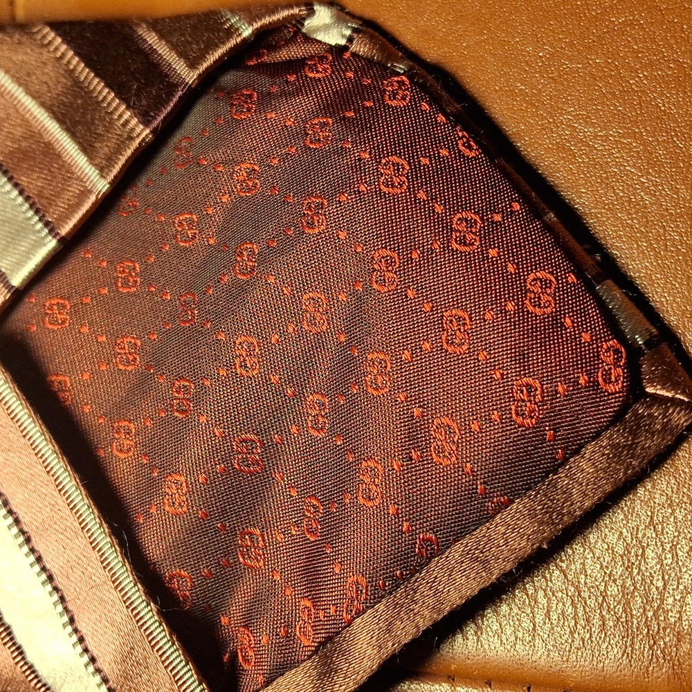 Gucci Brown Striped Men's Tie - Picture 2 of 5